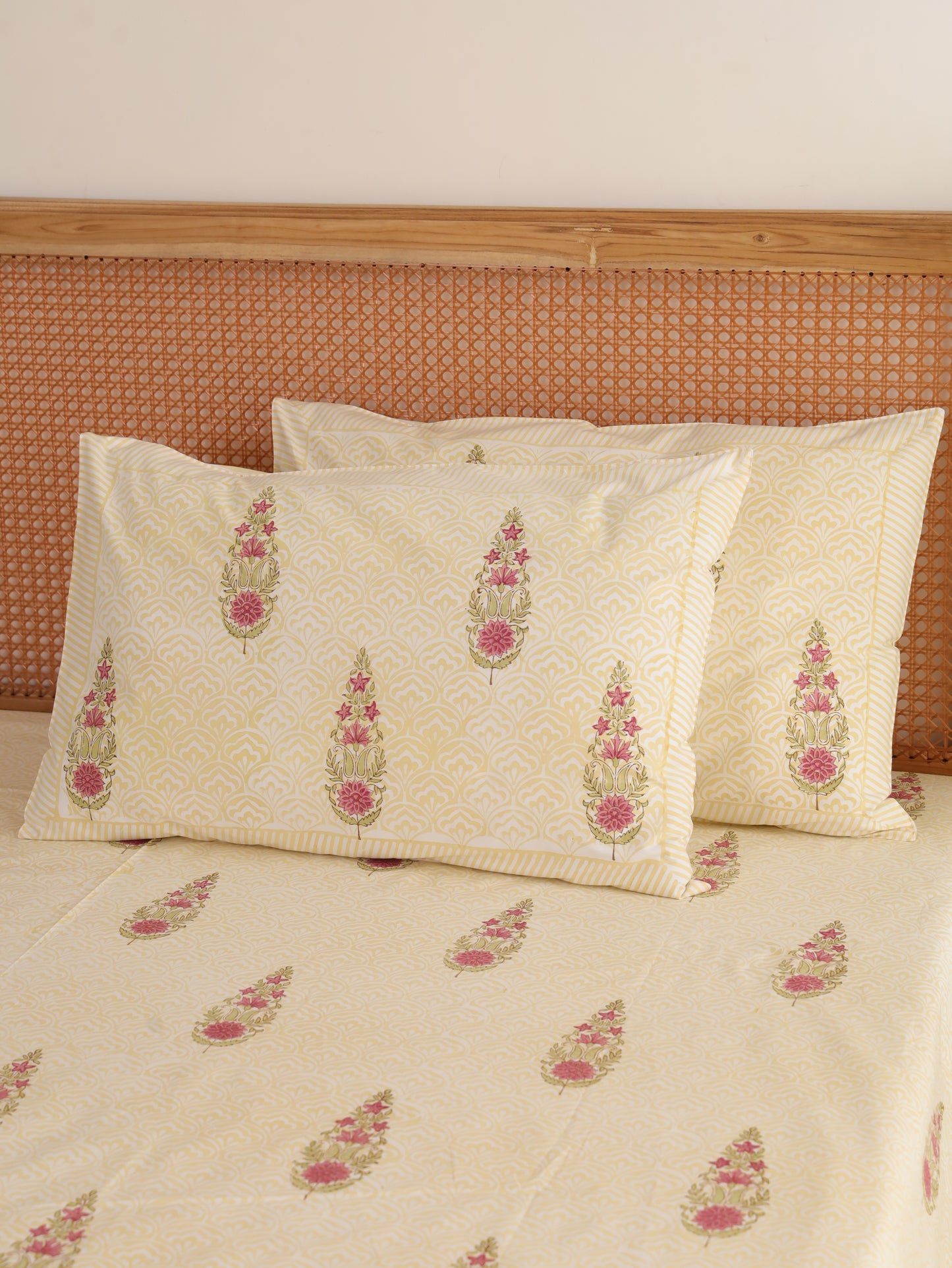 Dahlia Bedsheet