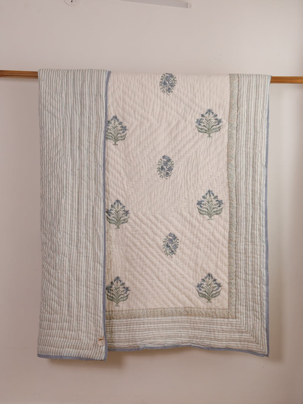 Iris Quilt - Single