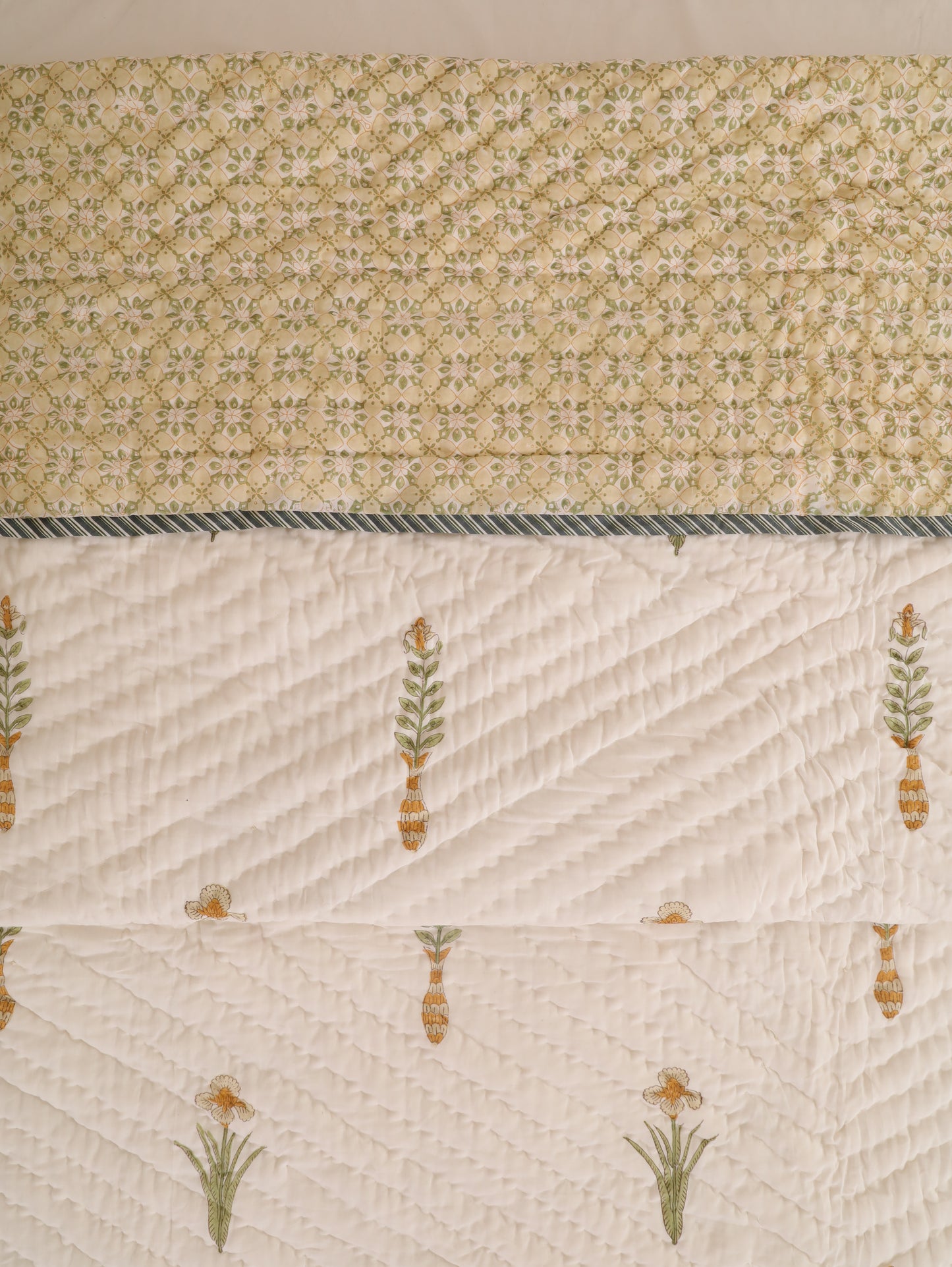 Lily Quilt - Double
