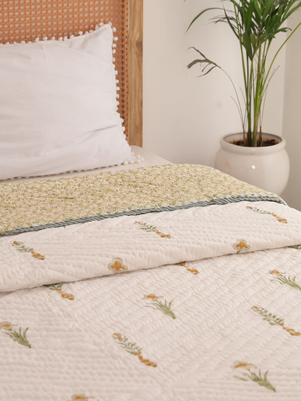 Lily Quilt - Double