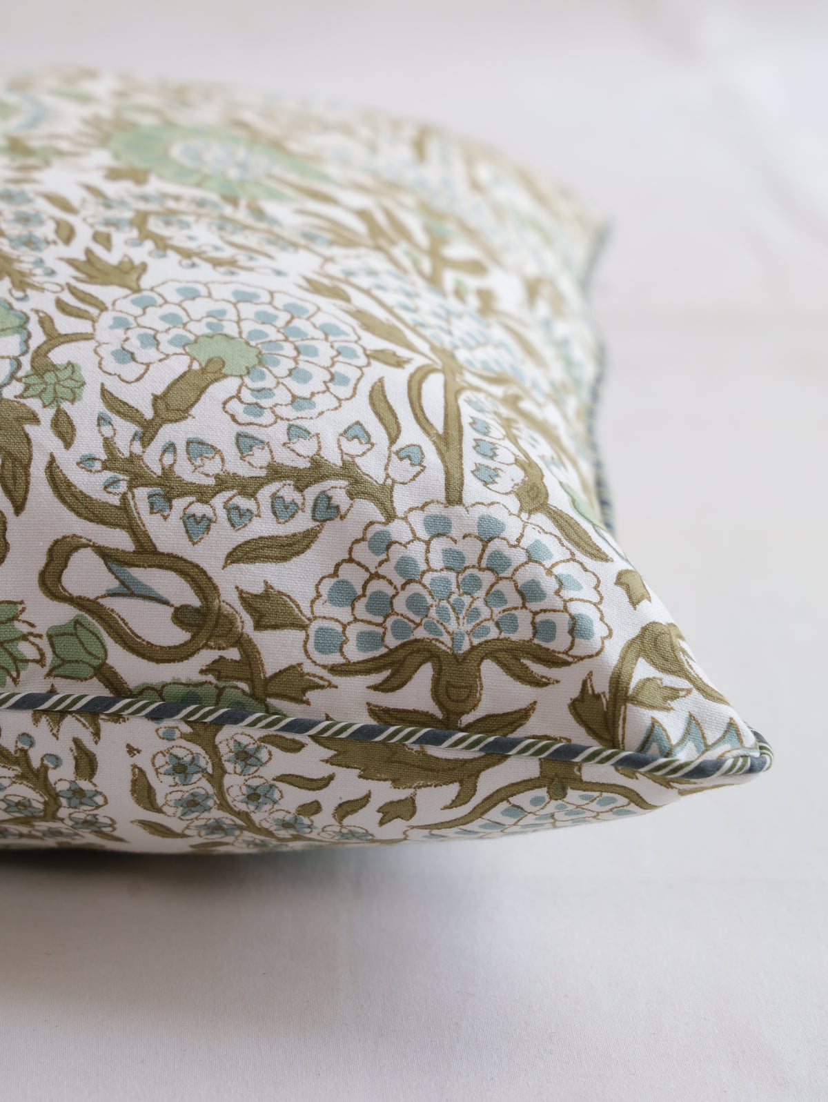 Dahlia Cushion Cover
